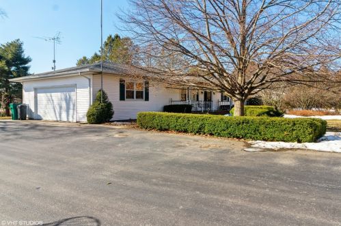 15698 Bradley Ave, Momence, IL 60954-3182