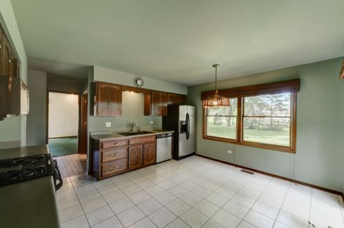 24547 Wildwood Ct, Crete, IL 60417-3790