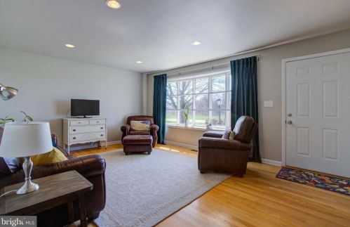 1853 Rockvale Rd, Lancaster PA  17602-1315 exterior