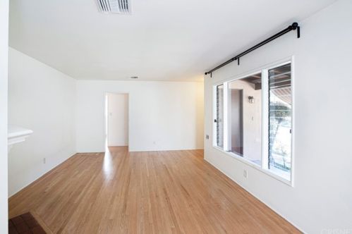 1828 Canada Blvd, Glendale CA  91208-2610 exterior