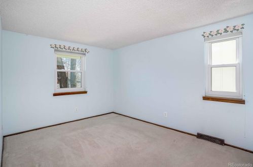 7569 Rosemary Cir, Englewood CO 80112-6419 exterior