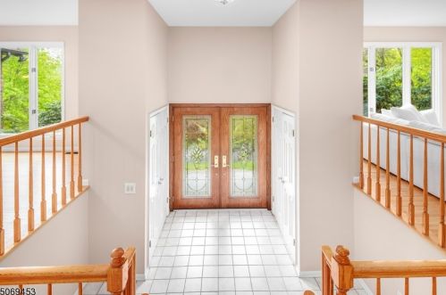 27 Rolling Ridge Rd, Dover, NJ 07869-4533