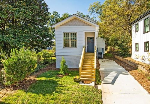 1377 Lansing St, Atlanta, GA 30315-2738