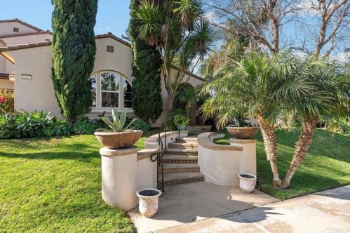 3574 Calle Palmito, Carlsbad, CA 92009-8958