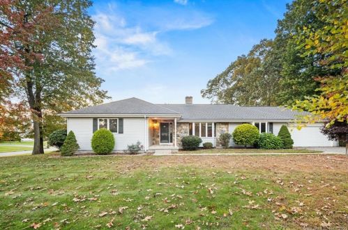 32 Grant Rd, Wapping, CT 06074-1827