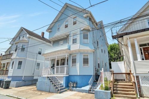 14 Alton St, Providence, RI 02908-4603