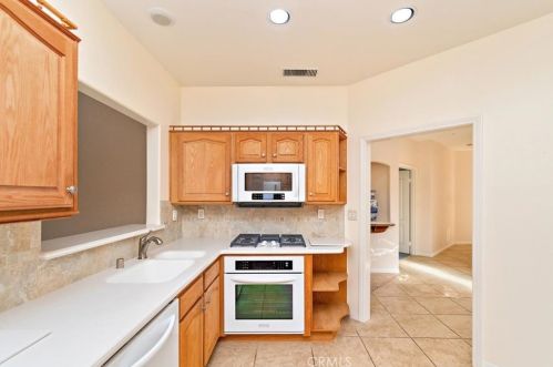 1415 Upland Hills Dr, Upland CA  91784-9157 exterior