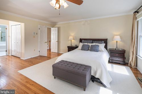 1 Tomlyn Dr, Princeton NJ  08540-4316 exterior