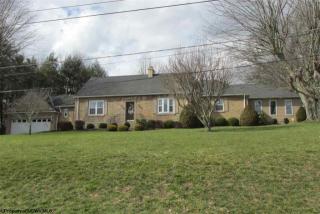 905 Shelby Ave, White Hall, WV 26554-3555
