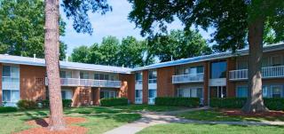 7701 Enfield Ave, Norfolk VA  23505-1925 exterior