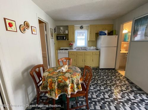 139 Princeton Ave, Lavallette NJ 08735-2635 exterior