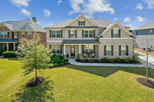 9065 Maple Run Trl, Gainesville, GA 30506-8056