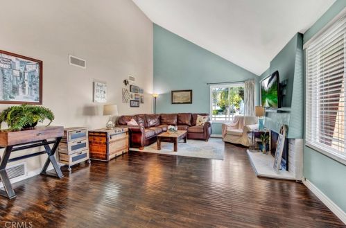 6236 Woodsboro Ave, Anaheim, CA 92807-2347