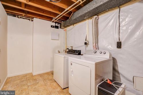 2221 Kimball Pl, Silver Spring MD 20910-1161 exterior