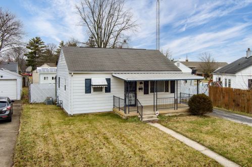 2516 Dellwood Dr, Springfield OH  45505-2531 exterior