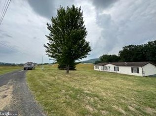 101 Grand View Rd, Three Churches WV 26757-7128 exterior