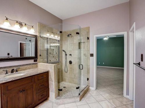 4520 Eagle Feather Dr, Austin TX  78735-6466 exterior