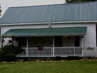 5770 Craft Rd, Joelton, TN 37080-8992