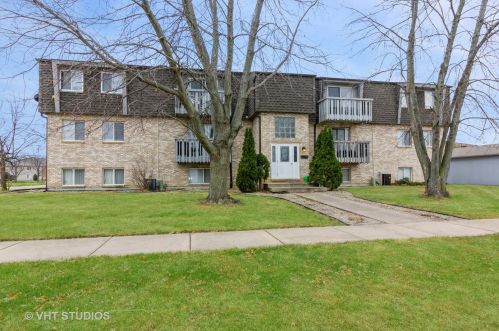2301 Bicentennial Ave, Joliet, IL 60403-8306