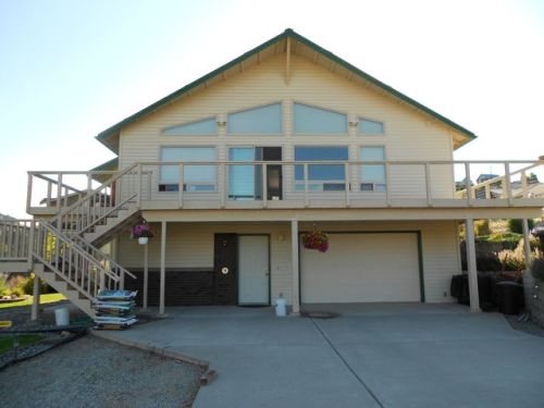 365 Beach Dr, Orondo, WA 98843-9629