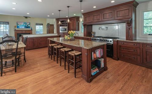 254 Ridgeview Rd, Princeton NJ  08540-7665 exterior