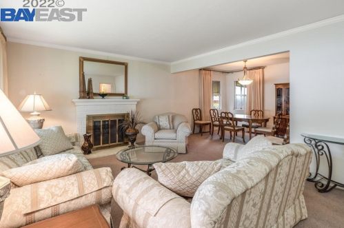 2061 Whelan Ave, San Leandro, CA 94577-6104