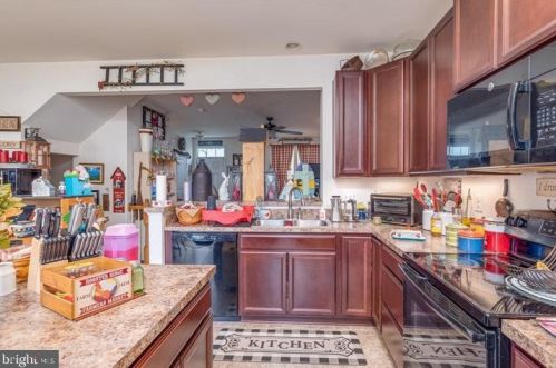21 Norwood Dr, Falling Waters WV  25419-0060 exterior