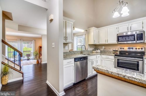 6450 Sewells Orchard Dr, Columbia MD  21045-4480 exterior