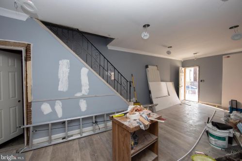 1070 Langham Ave, Camden NJ 08103-2818 exterior