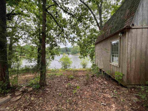 32 Wildflower Cv, Carrollton, GA 30116-5409