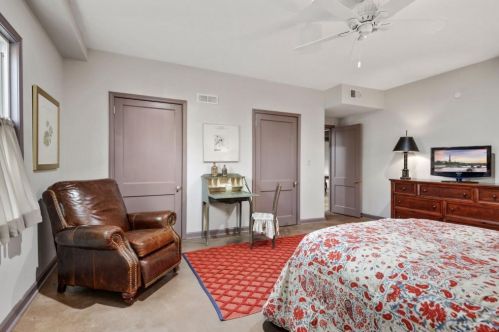 8265 Hewlett Rd, Atlanta GA  30350-3503 exterior