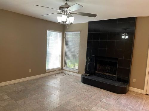 1529 Stratford Dr, Midlothian TX  76063-3357 exterior