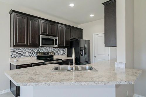 312 Emerald Creek Dr, Fort Worth TX  76131 exterior