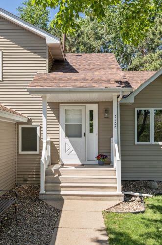9138 Duckwood Trl, Saint Paul MN  55125-8860 exterior