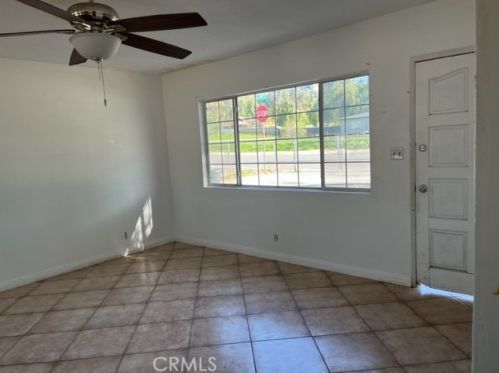 5511 Beach St, Riverside, CA 92509-4838