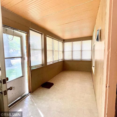 1281 Burr St, Saint Paul MN  55130-3513 exterior