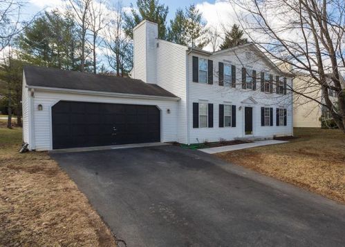 4646 Whipplewood Ct, Roanoke, VA 24018-7304
