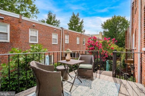 710 Lombard St, Philadelphia PA  19147-1315 exterior