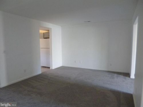 9821 Plaza View Way, Fredericksburg, VA 22408-7705
