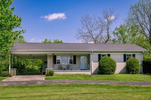 504 Buffalo Valley Rd, Baxter, TN 38544-5108