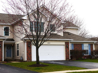 345 Tall Oaks Ln, Itasca, IL 60143-2861