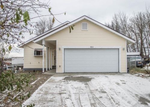 980 Wickersham Cir, Palmer, AK 99645-7007