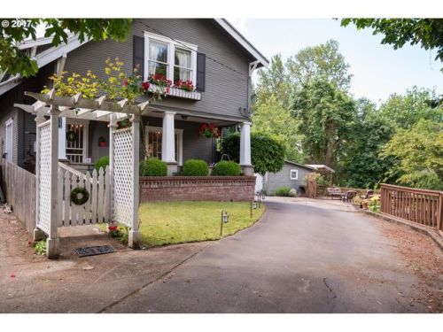 10363 24 St, Portland OR  97214-1704 exterior