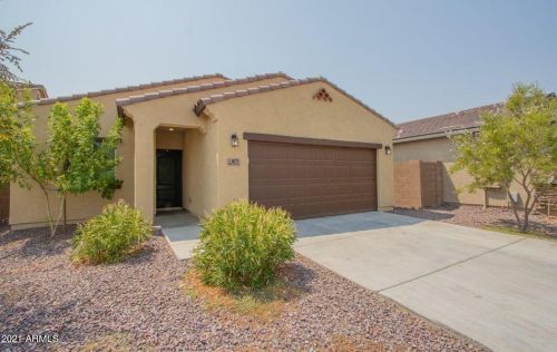 4071 Winston Dr, Laveen, AZ 85339-7842