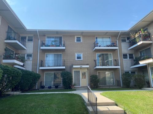 3847 47th St, Chicago, IL 60632-4133
