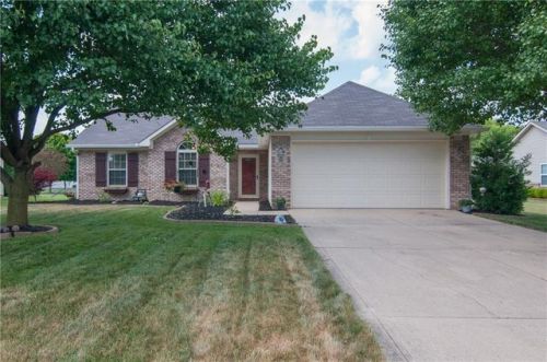 194 Sweetheart Ct, Greenfield, IN 46140-3183