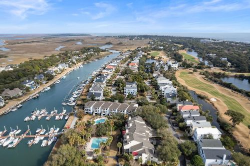 406 Yacht Harbor Ct, Isle Of Palms SC  29451 exterior