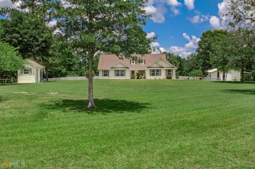 764 Thoroughbred Rd, Woodbine, GA 31569-2655