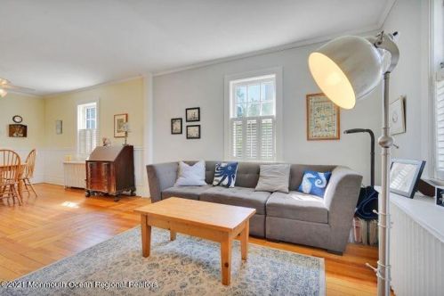 612 Laurel Ave, Tinton Falls, NJ 07711-1420