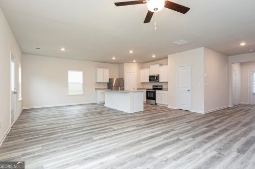 158 Avondale Blvd, Conyers GA  30013-5115 exterior